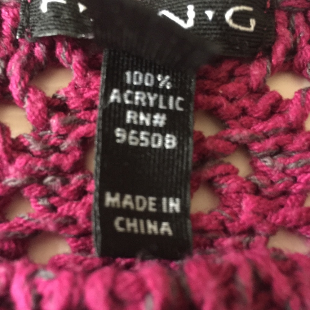 Sweater - Picture 4 of 8